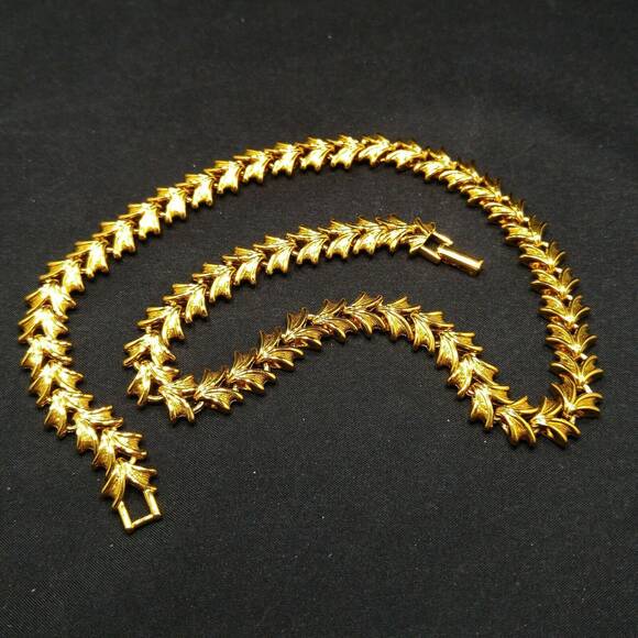 Vintage Napier Gold Plated Necklace, 18" , 1980s - Picture 4 of 10